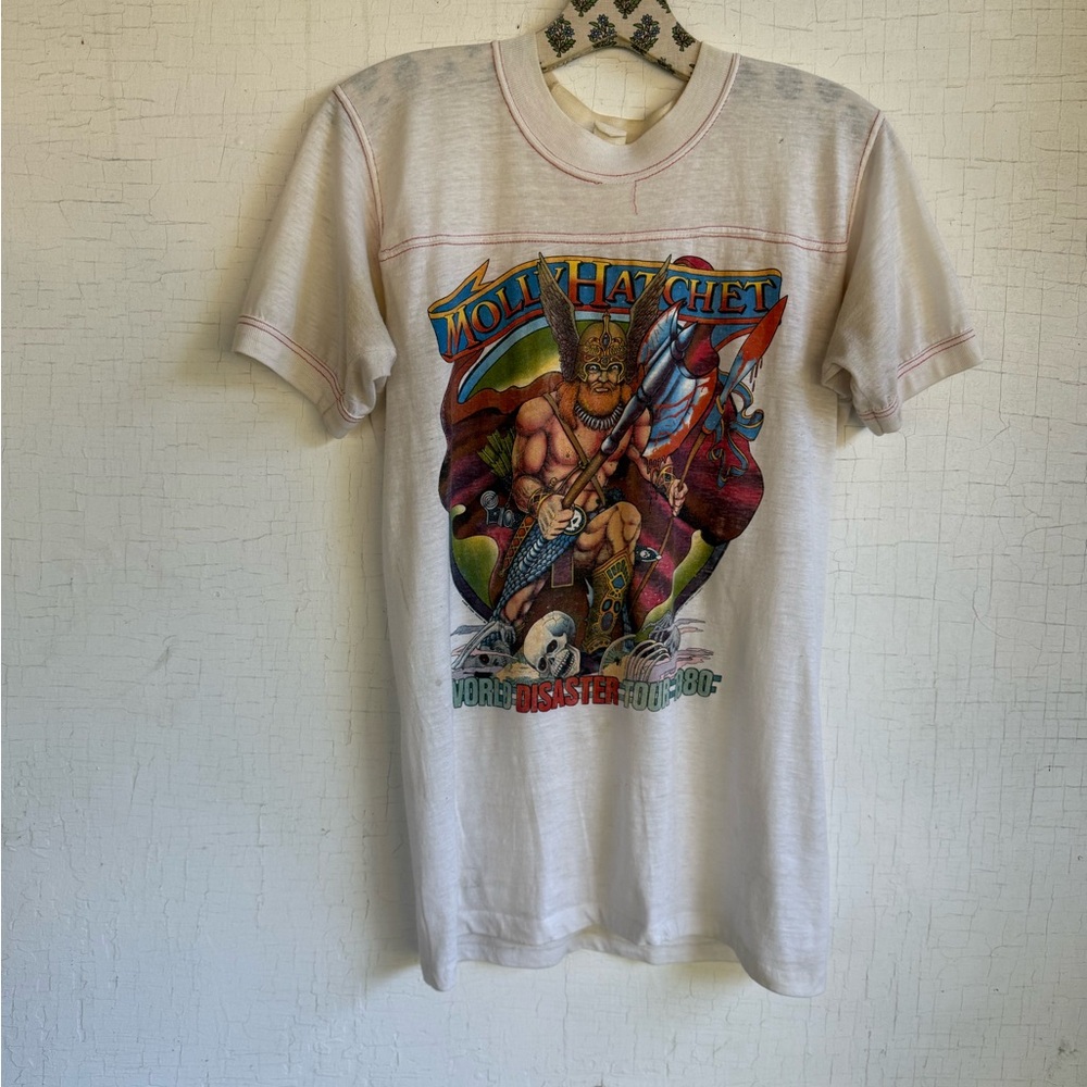 Rare vintage distressed 80s Molly Hatchet concert / band tee